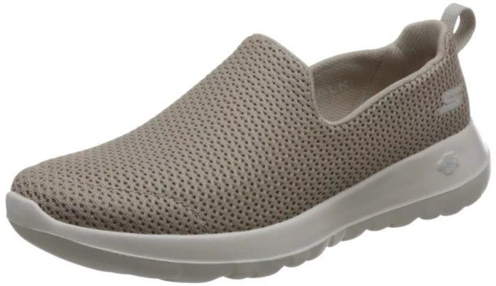 Comfortable shoes for seniors in summer